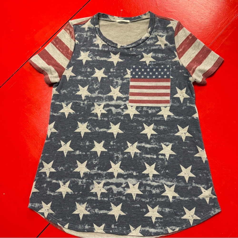 12 pm by Mon Ami AMERICAN USA RED GRAY BLUE Patriotic Star and Stripe T-Shirt